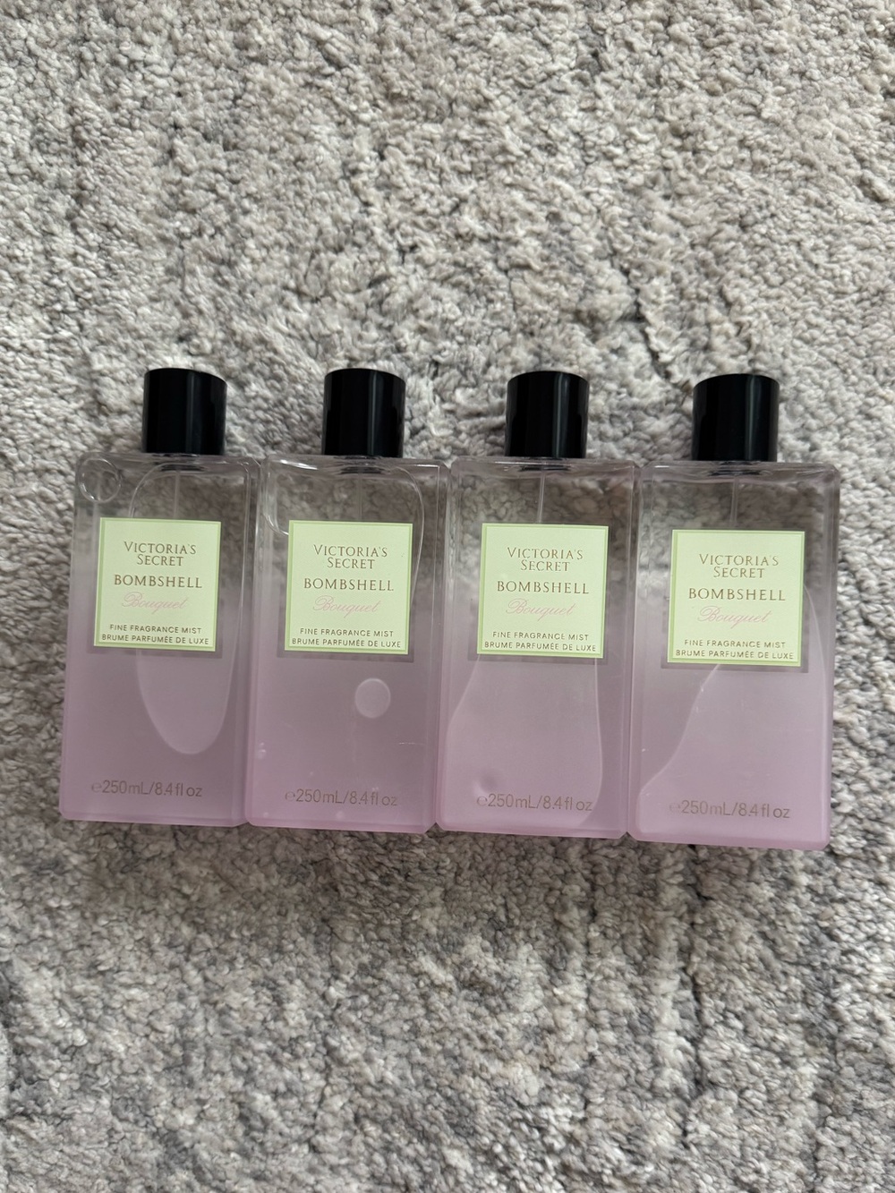 Victoria Secret- bombshell bouquet fine fragrance mist